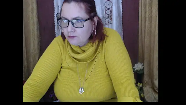 PlayfullMature live sex cam