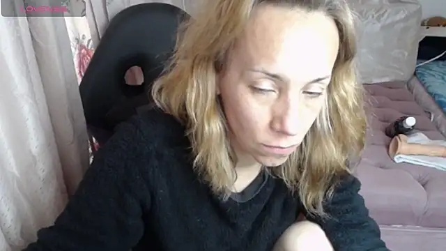 cristin_doll_'s cam snapshot