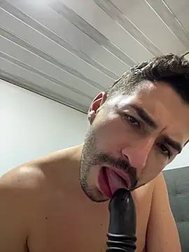 HornyMarco live sex cam