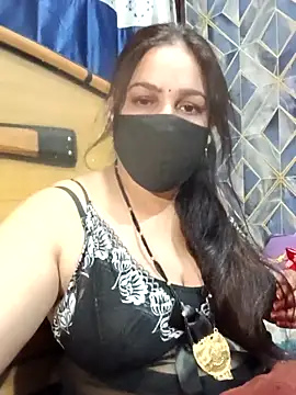 01Mona's cam snapshot