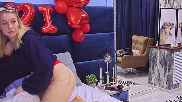 LovelyMiley's cam snapshot