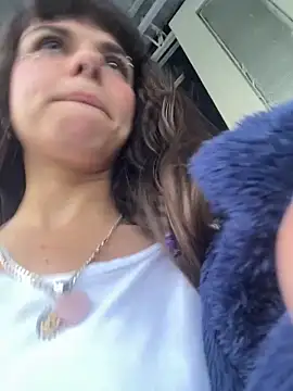 VioletaSubmissive live sex cam