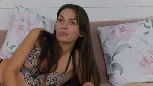 BarbaraHaze live sex cam