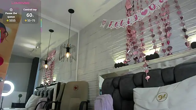 jade_heartt live sex cam