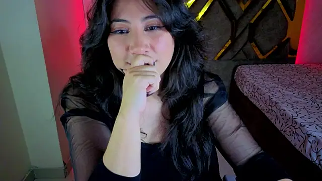 Luvienne's cam snapshot