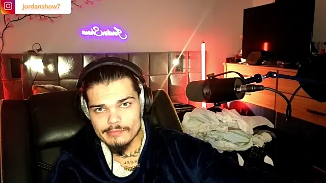 JordanShow live sex cam