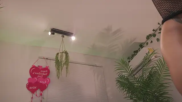 Cooper-Reds live sex cam