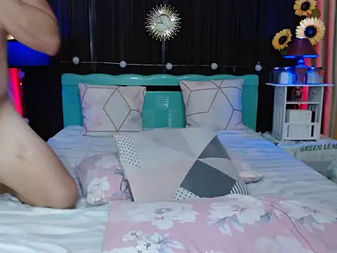 UrAsianPrincessDanie live sex cam