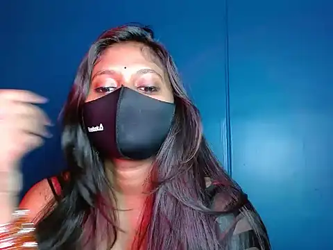 Hotginni4's cam snapshot