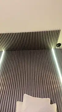 MiaPetit_ live sex cam