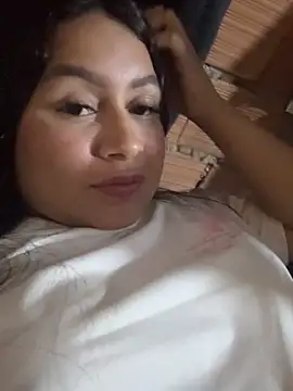 Pretty_Isadora live sex cam