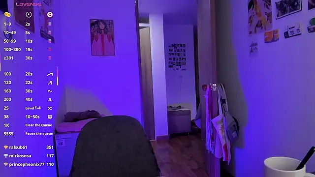 linda_giggle live sex cam