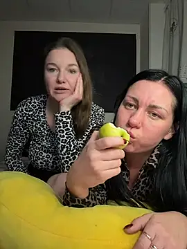 _Mila_Love's cam snapshot