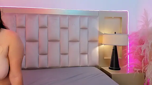 Nikoll_and_Ryan's cam snapshot