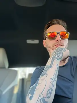 LockingStacks's cam snapshot