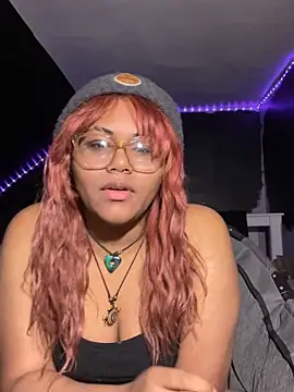 marinakisses live sex cam