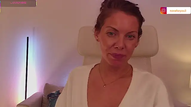 Nova-Lee's cam snapshot