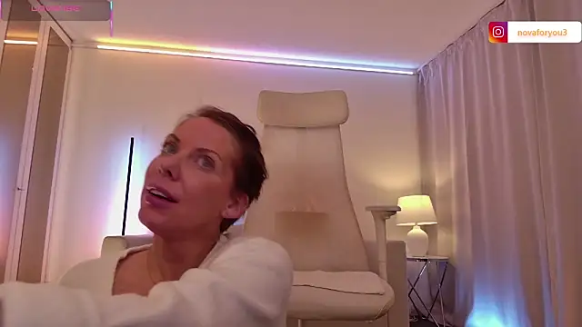 Nova-Lee's cam snapshot