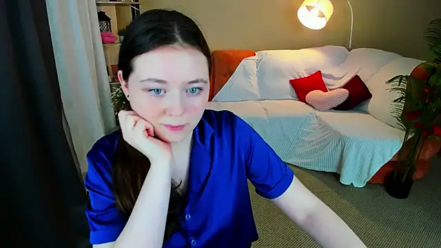 AlluringLookk's cam snapshot