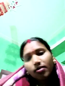 Cm_pooja's cam snapshot