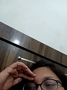 piryasharma005's cam snapshot