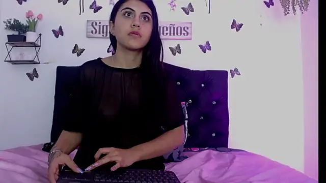 Coral_Villalobos live sex cam