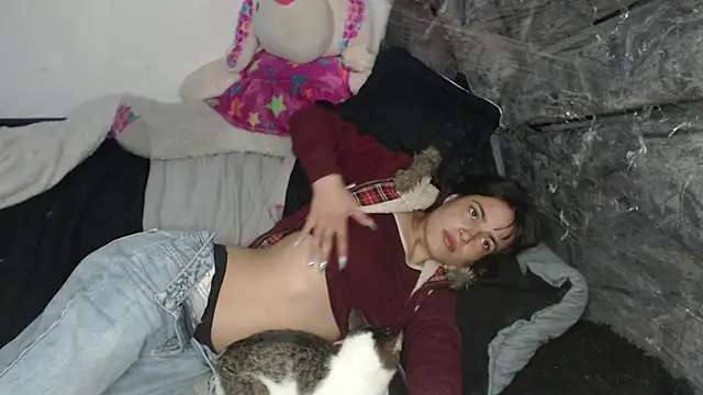 skinny_sweet2411 live sex cam