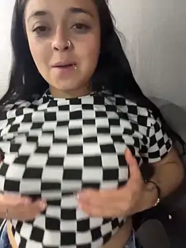 Emily_Rivers_ live sex cam