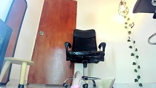 aitana-purple live sex cam