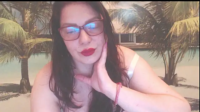 Queen__Natasha's cam snapshot