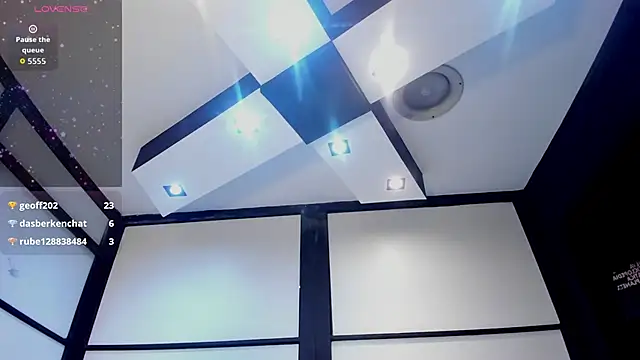 AmbarBrownn_'s cam snapshot