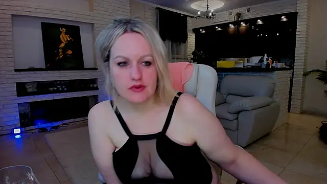 MariemLui live sex cam