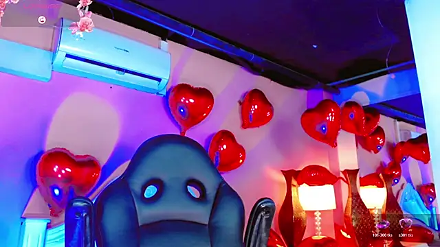 AnnaRouseQueen live sex cam