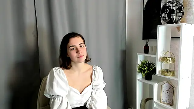 ShalaBethay live sex cam