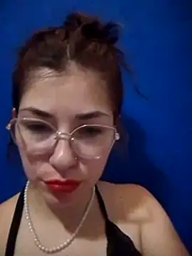 Luna33-'s cam snapshot