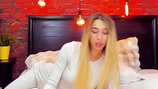 ChristynaRoss live sex cam