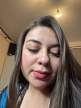 Lovynna live sex cam