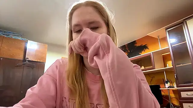 RoseBakeer's cam snapshot