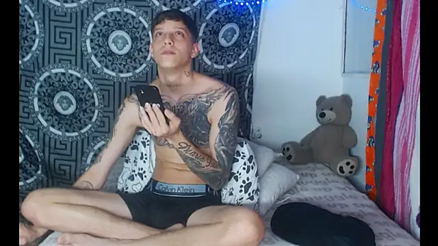 adam_belmontt live sex cam