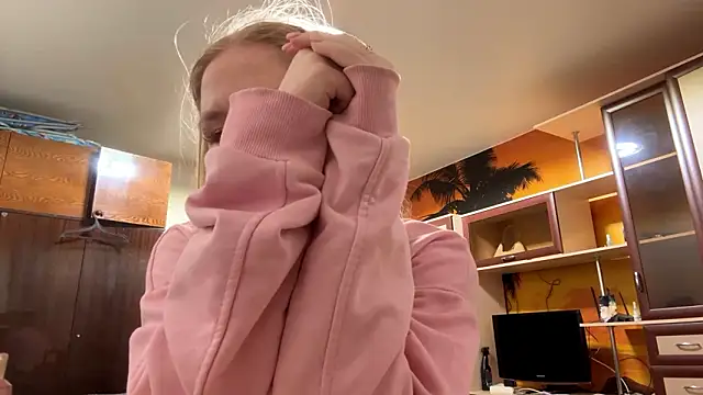 RoseBakeer's cam snapshot