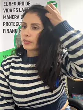 Alysson-- live sex cam