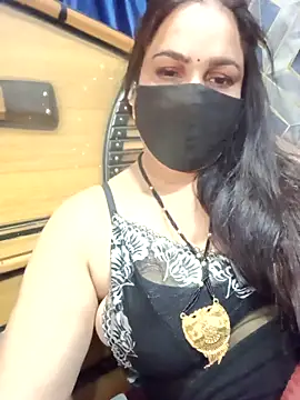 01Mona's cam snapshot