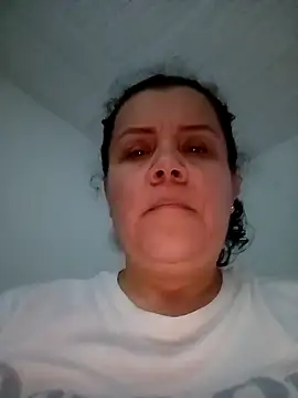 agathamiller01's cam snapshot