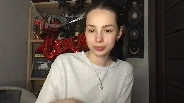 Yuna5343 live sex cam