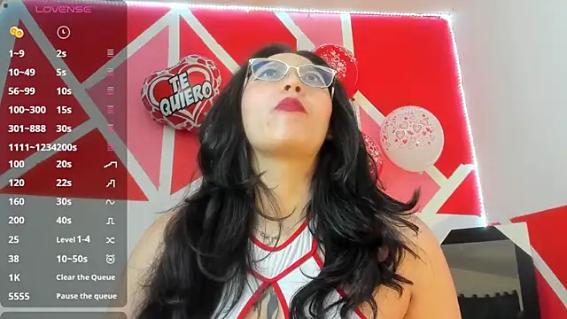 abril_onnel's cam snapshot