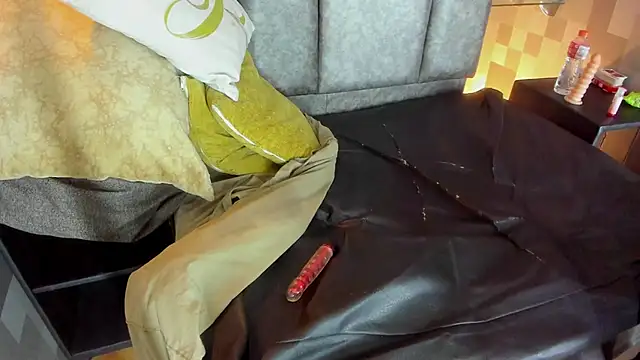 Kim_Tessa's cam snapshot