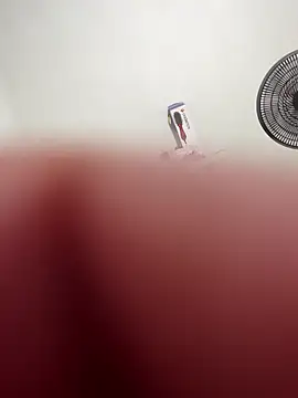 boysquirt's cam snapshot