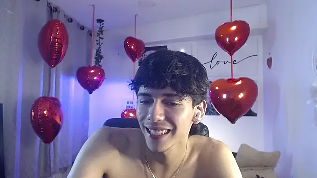 AmethystShadow17's cam snapshot