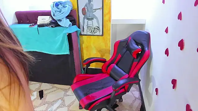 lala_clark's cam snapshot