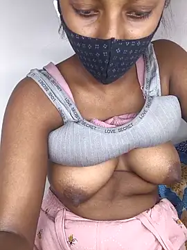 Royal-girl78's cam snapshot